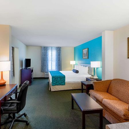 Howard Johnson By Wyndham Houma Bagian luar foto