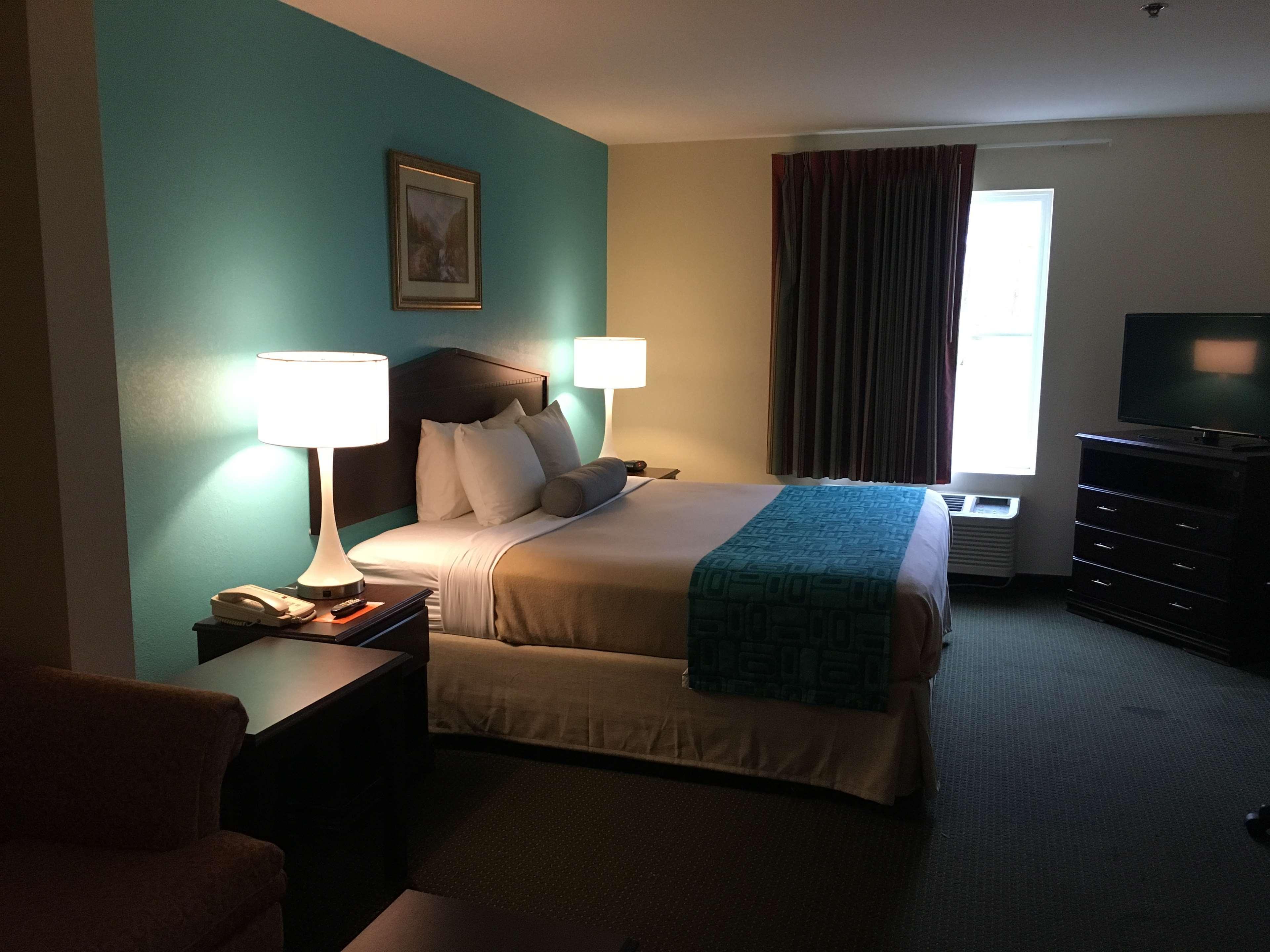 Howard Johnson By Wyndham Houma Bagian luar foto