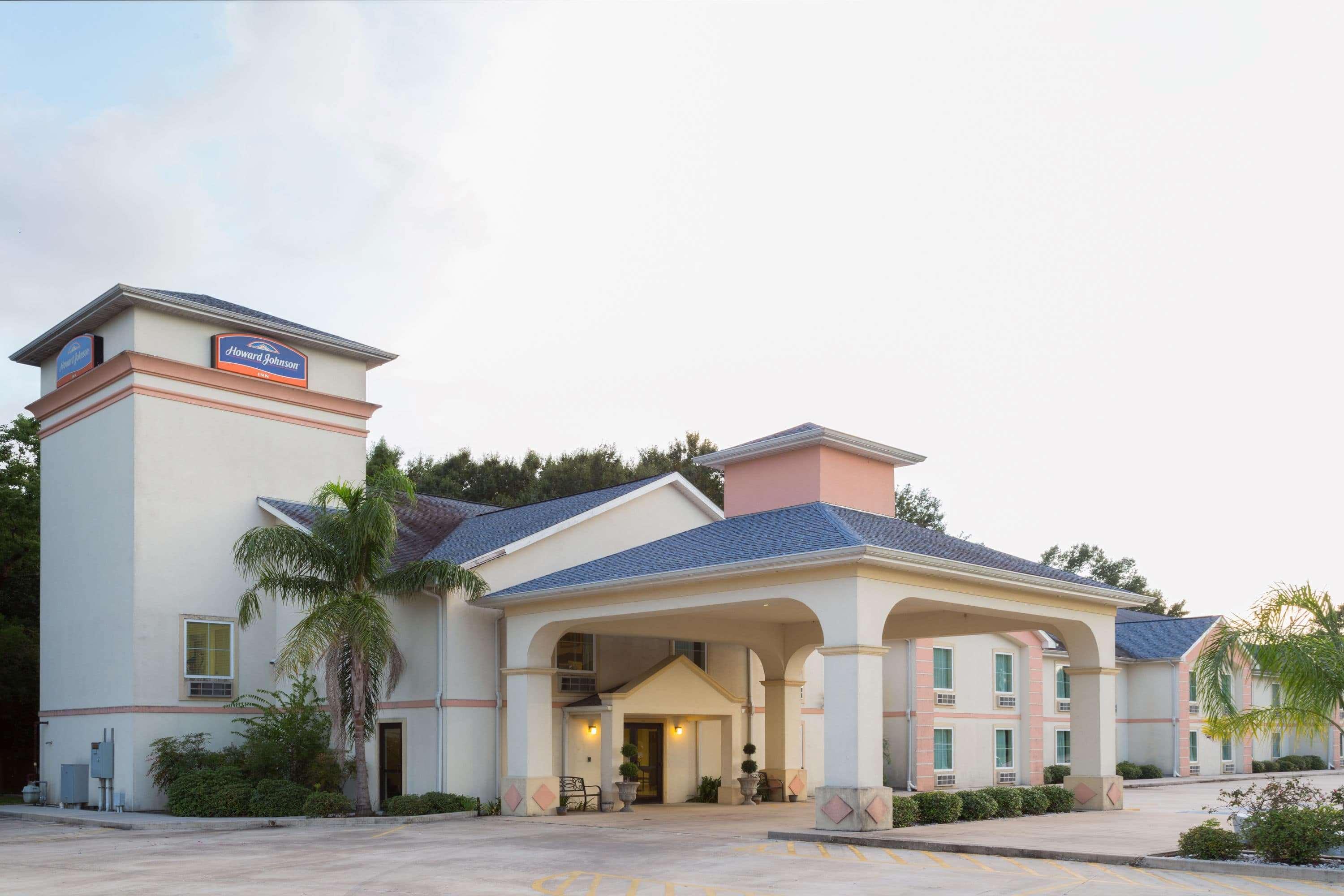 Howard Johnson By Wyndham Houma Bagian luar foto