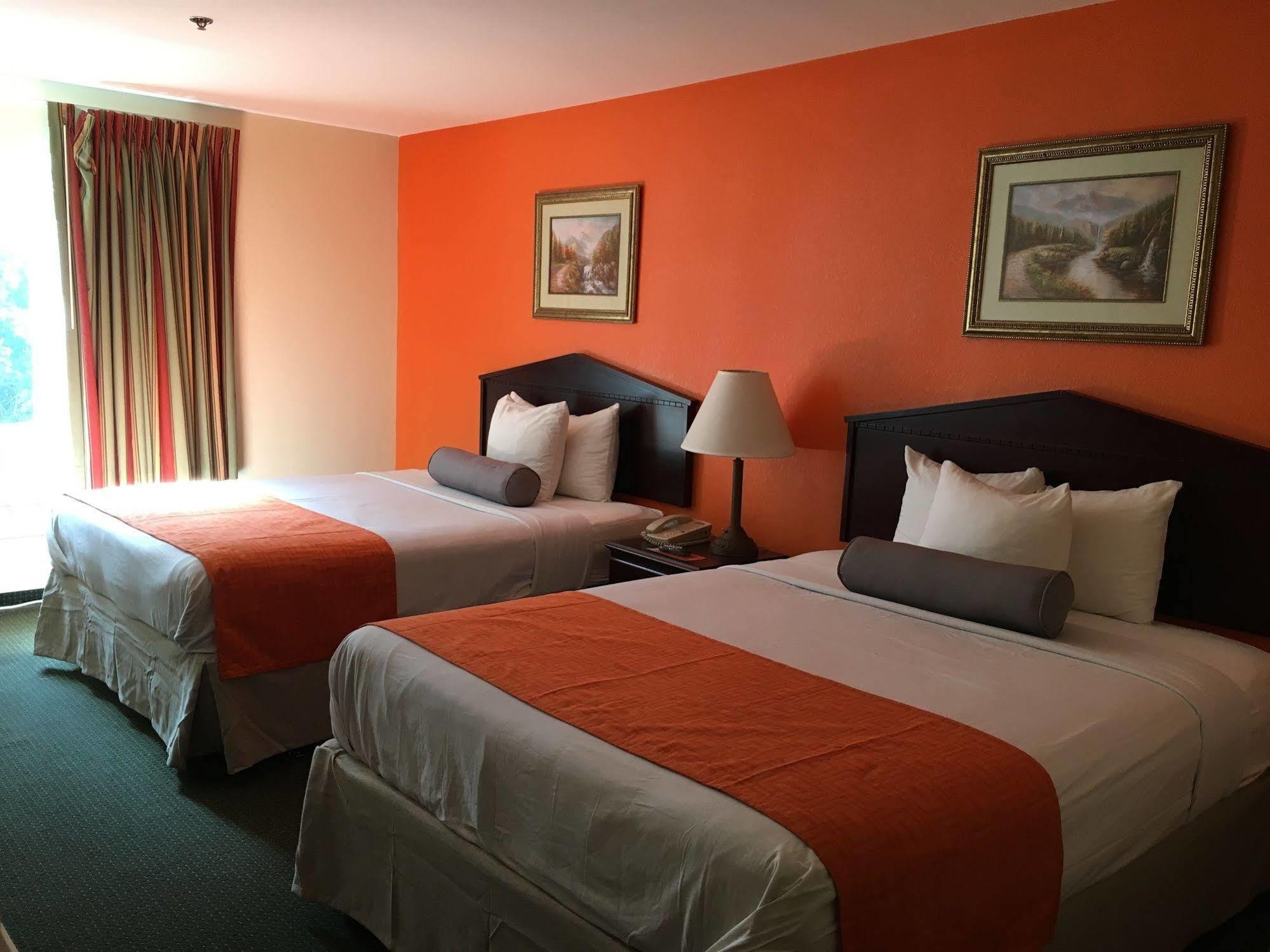 Howard Johnson By Wyndham Houma Bagian luar foto