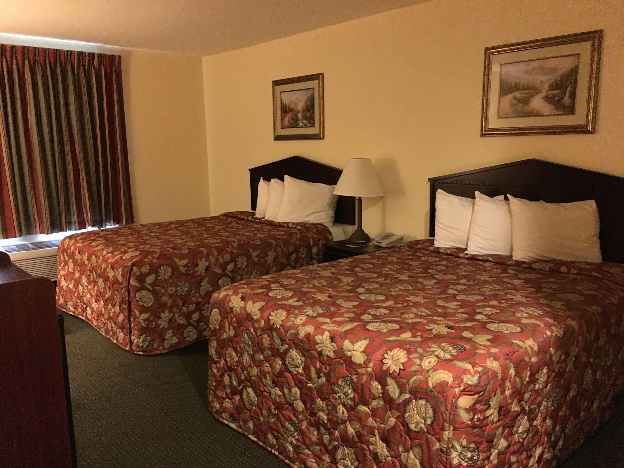 Howard Johnson By Wyndham Houma Bagian luar foto