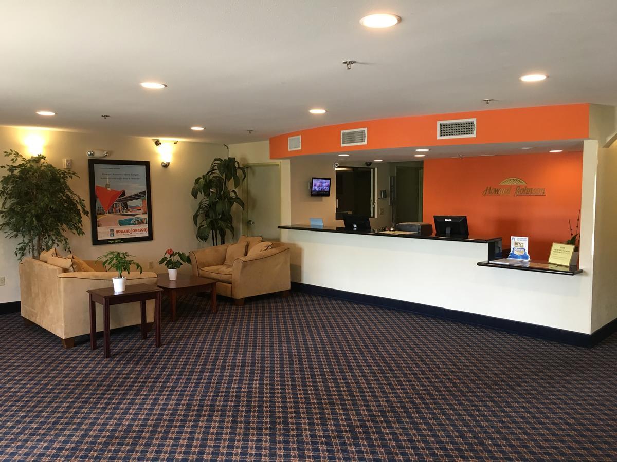 Howard Johnson By Wyndham Houma Bagian luar foto